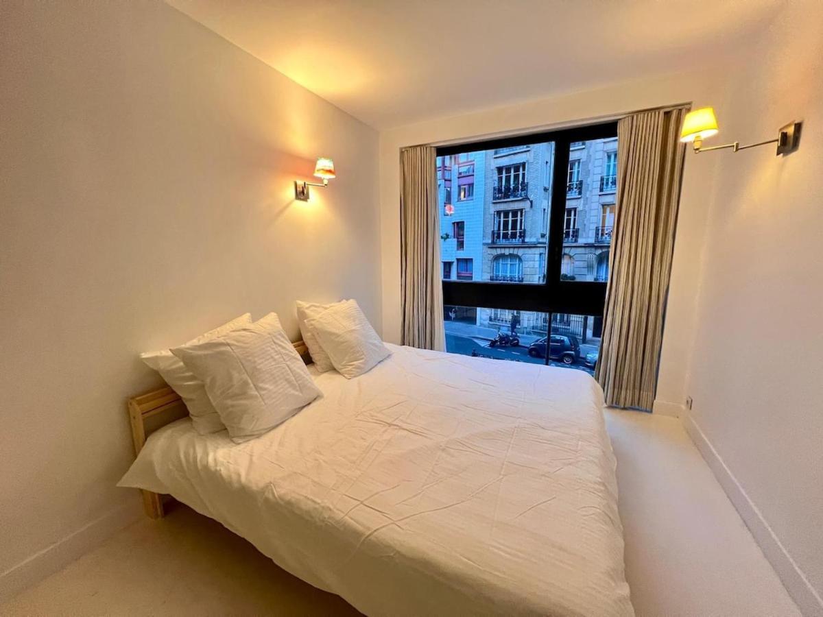 Spacious Luxembourg 6 People Parijs