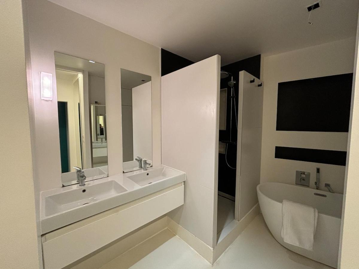 Appartement Spacious Luxembourg 6 People Parijs